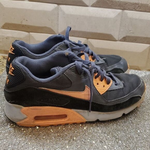 NIKE AIR MAX Women's - Size 9 1/2 - Picture 1 of 9